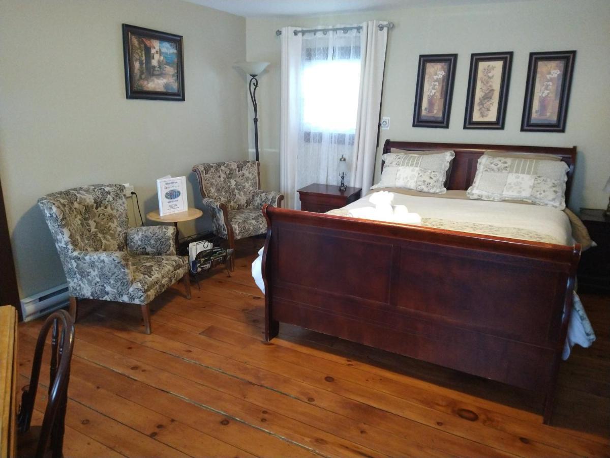 Au Coeur De Magog Bed & Breakfast Exterior foto