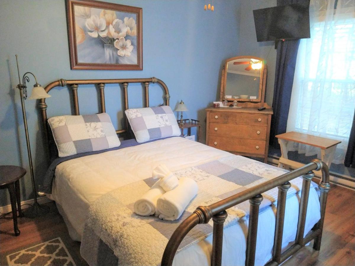 Au Coeur De Magog Bed & Breakfast Exterior foto