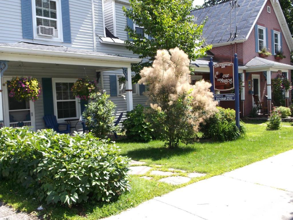 Au Coeur De Magog Bed & Breakfast Exterior foto